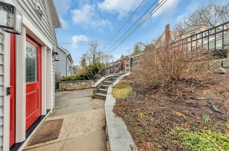 23 Farmer Rd, Arlington, MA 02476 - #3