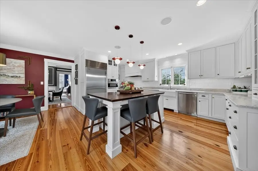 33 Lincoln St, Hingham, MA 02043 - #3