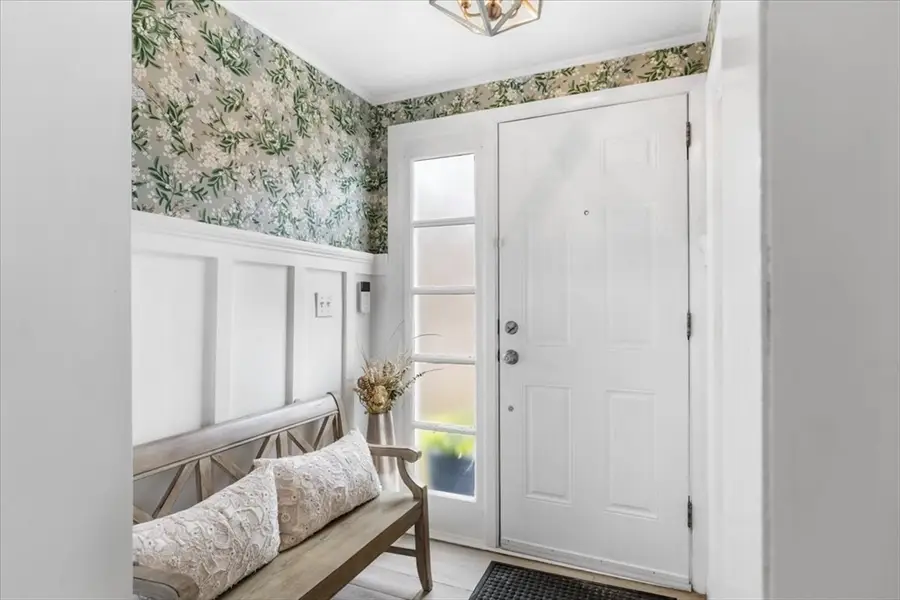 10 Earnshaw St, Boston, MA 02132 - #3