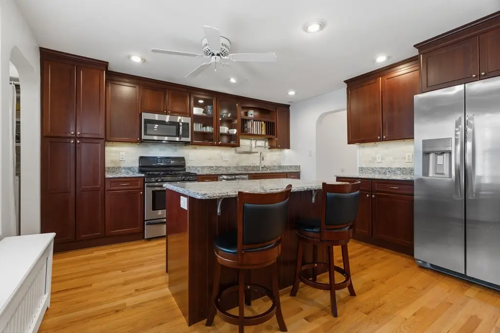 760-762 E 5th St #2, Boston, MA 02127 - #1