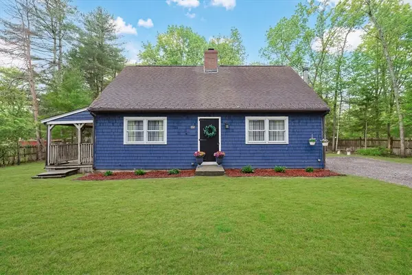 1187 S Precinct St, Taunton, MA 02718