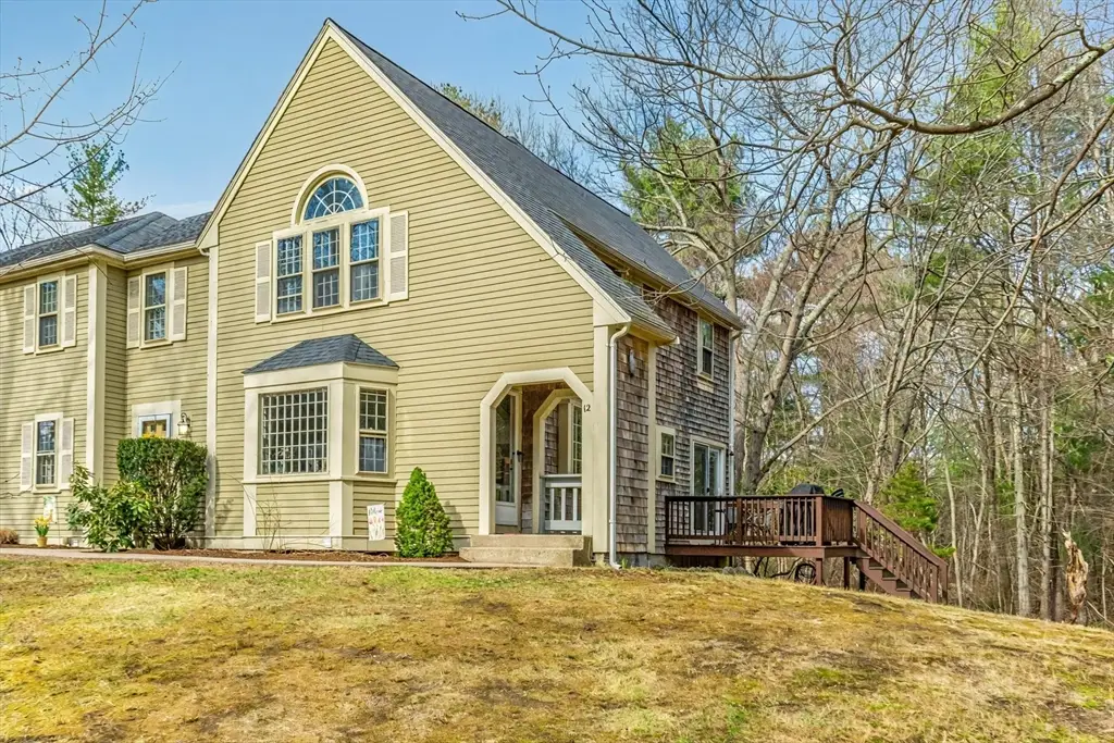 12 Old Meetinghouse Grn #17, Norton, MA 02766 - #1