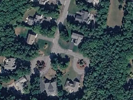 9 Pam's Way, Falmouth, MA 02540