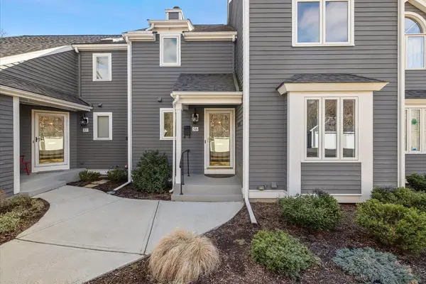 58 Tussock Brook Rd #58, Duxbury, MA 02332