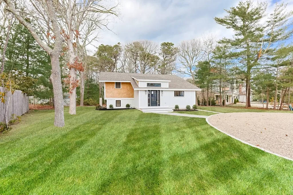 31 Marway, Mashpee, MA 02649 - #1
