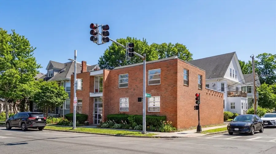 556 Cambridge/32 Gordon Package, Boston, MA 02134 - #3