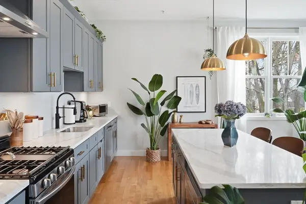 181 Cowper St #302, Boston, MA 02128