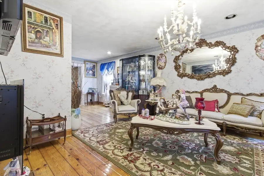 103 Dalton St, Lowell, MA 01850 - #2