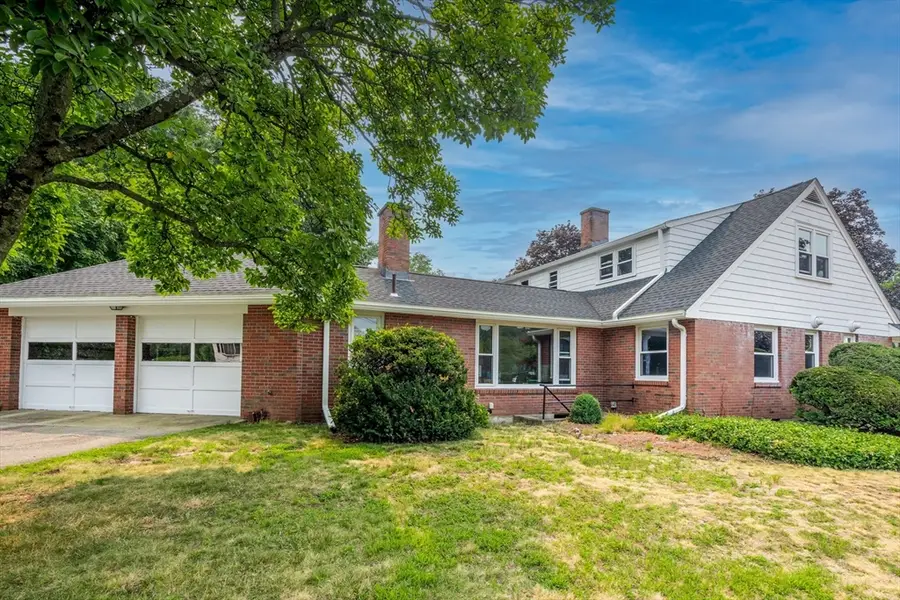 2 Winn St, Burlington, MA 01803 - #2
