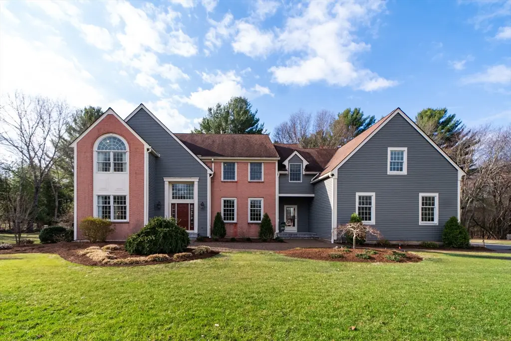 19 Haven Rd., Medfield, MA 02052 - #1