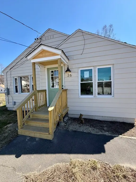 26 Mt. Tom Ave #A, Easthampton, MA 01027 - #2