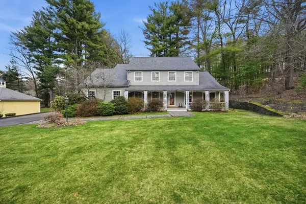 41 Ashton Ln, South Hadley, MA 01075