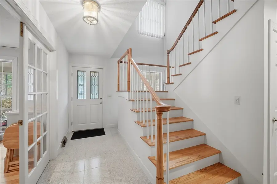 41 Ashton Ln, South Hadley, MA 01075 - #3