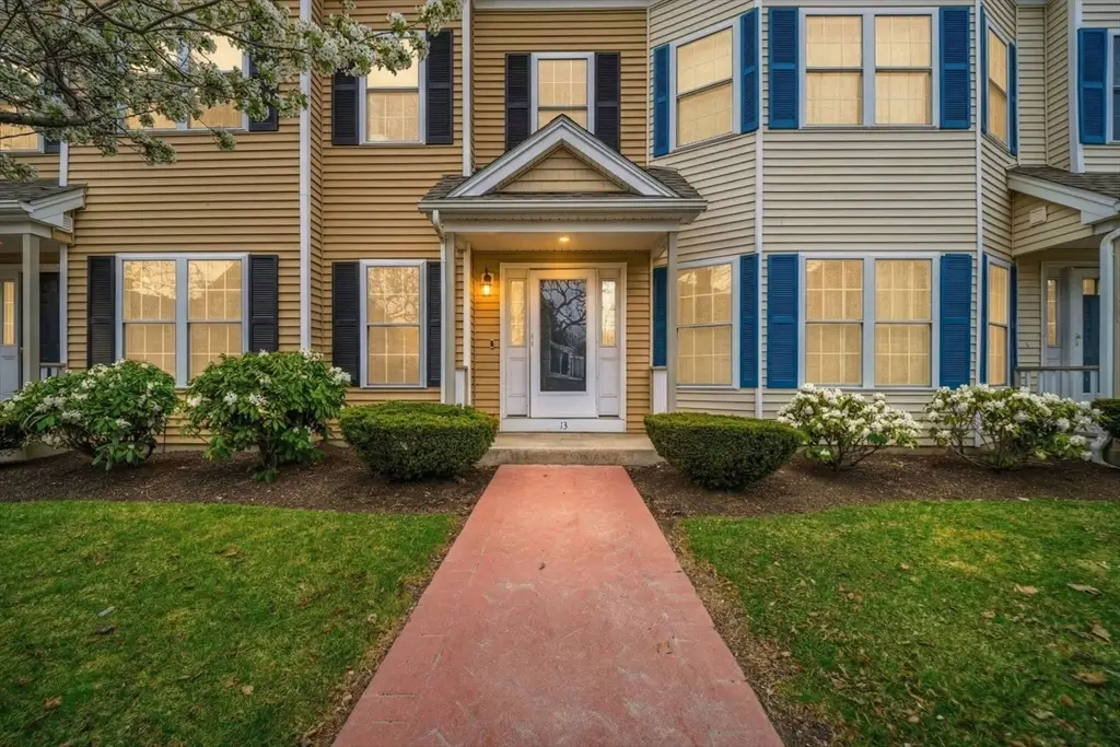 215 Harvard St #13, Medford, MA 02155 - #1