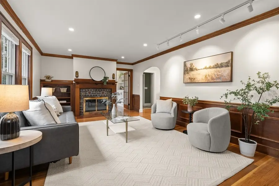 24 Grandview Rd, Arlington, MA 02476 - #3