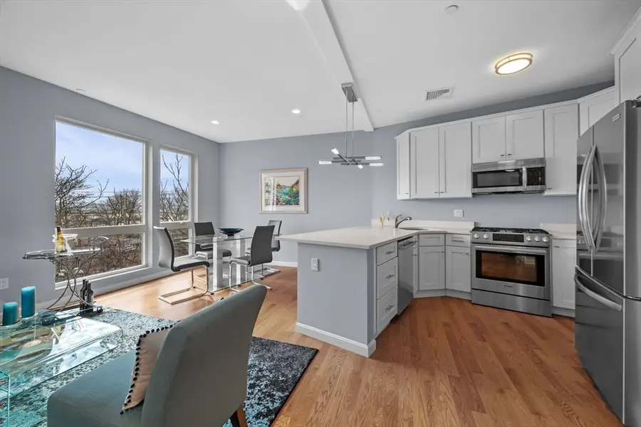 172 Kimball Ave #3B, Revere, MA 02151 - #3