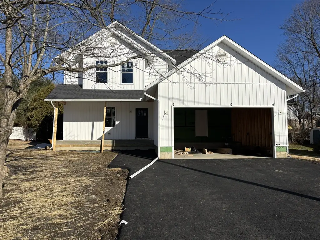 127 Camden St, South Hadley, MA 01075 - #1