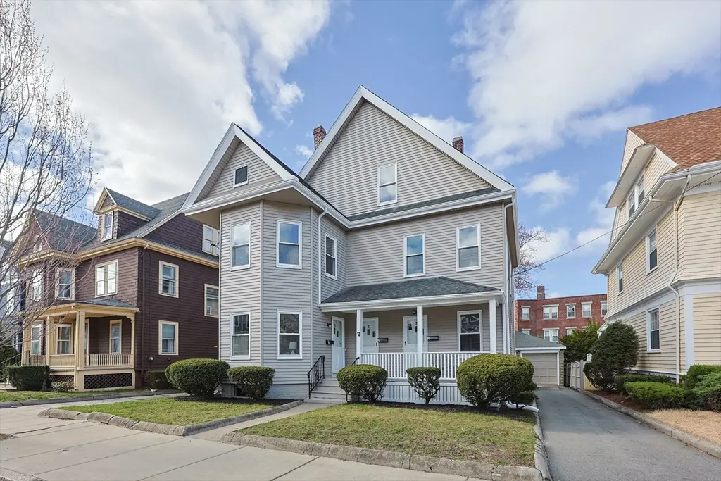 7 Hampshire St, Everett, MA 02149 - #1