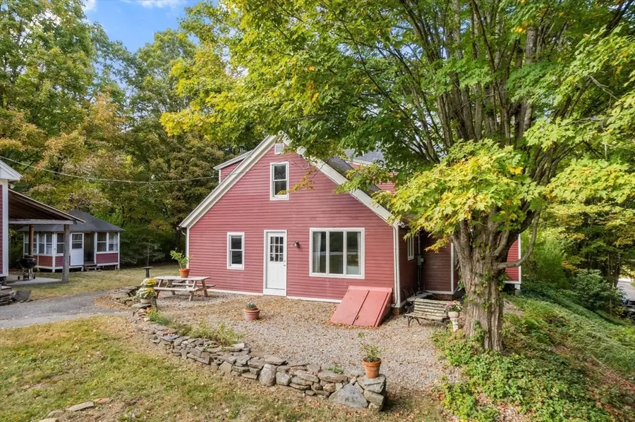 16 Summit Ave, Sturbridge, MA 01518 - #3