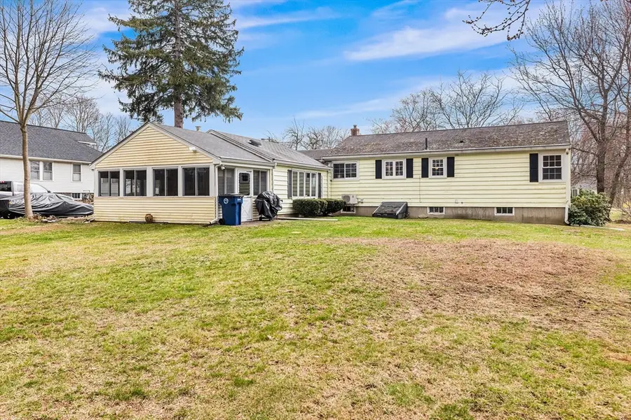 236 Village St, Medway, MA 02053 - #2