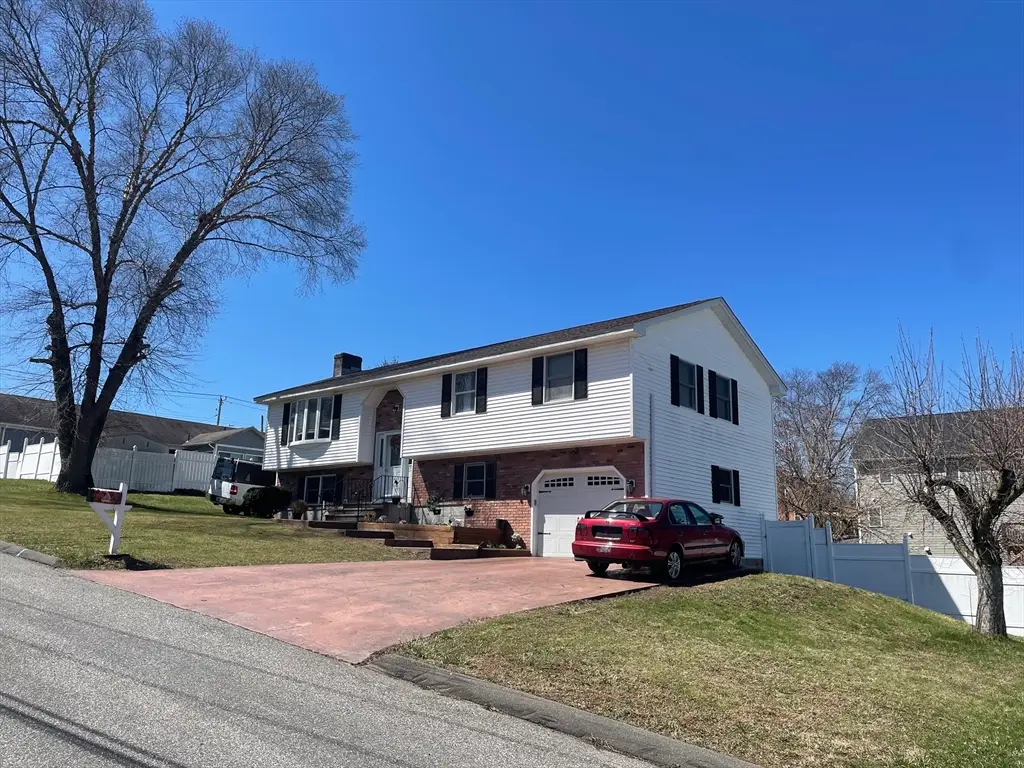 132 Ondrick Dr, Chicopee, MA 01020 - #1