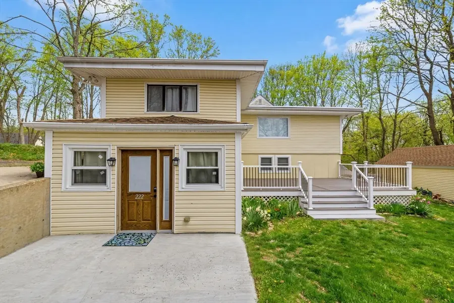 222 E Main St, Georgetown, MA 01833 - #2