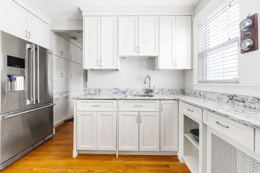 390 Weld St #2, Boston, MA 02132 - #2