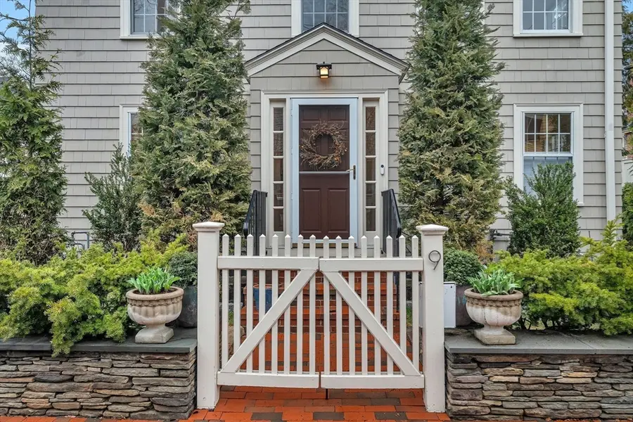 9 Kenway St, Cambridge, MA 02138 - #2