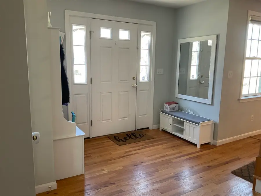 124 Pond St, Weymouth, MA 02190 - #3