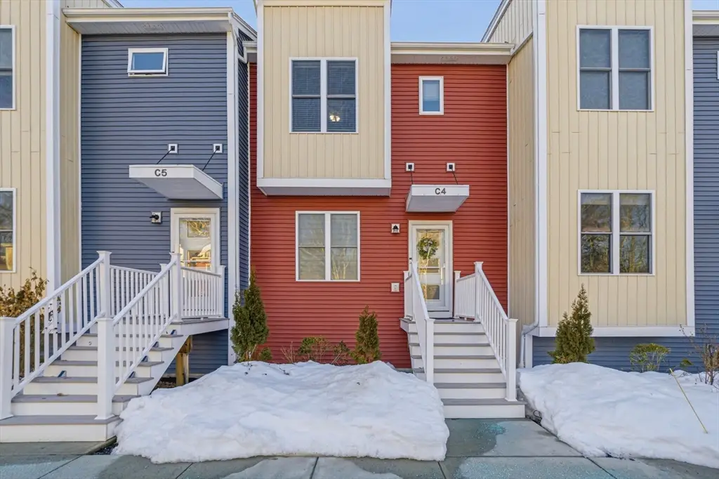 680 Temple St #C4, Whitman, MA 02382 - #1