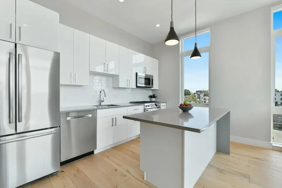 420 W Broadway #604, Boston, MA 02127 - #2