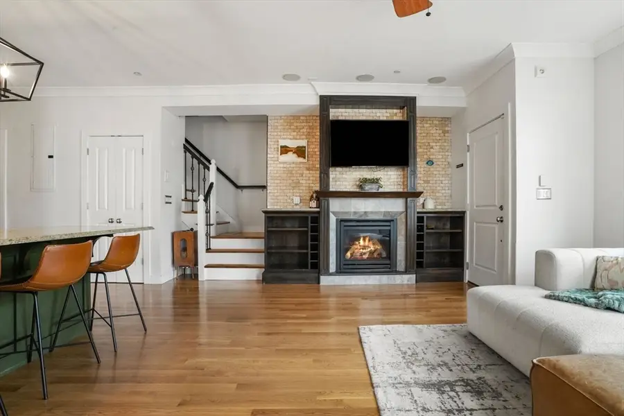 235 Gold St #3, Boston, MA 02127 - #3