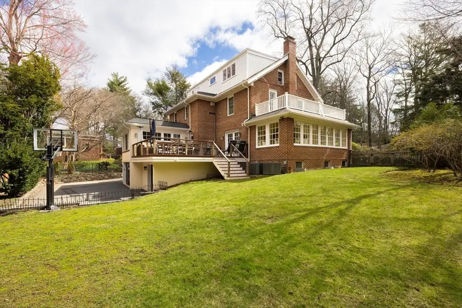 98 Spooner Road, Chestnut Hill, MA 02467 - #2