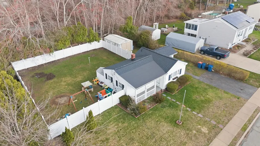 953 Phillips Rd, New Bedford, MA 02745 - #3