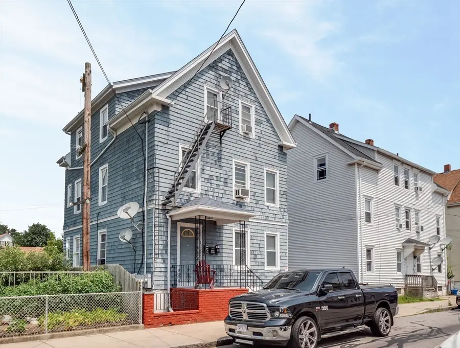 81 Thompson St., New Bedford, MA 02740 - #2