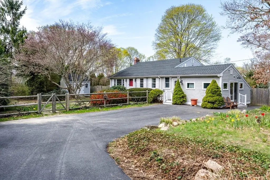 8 Elizabeth Rd, Pocasset, MA 02559 - #1