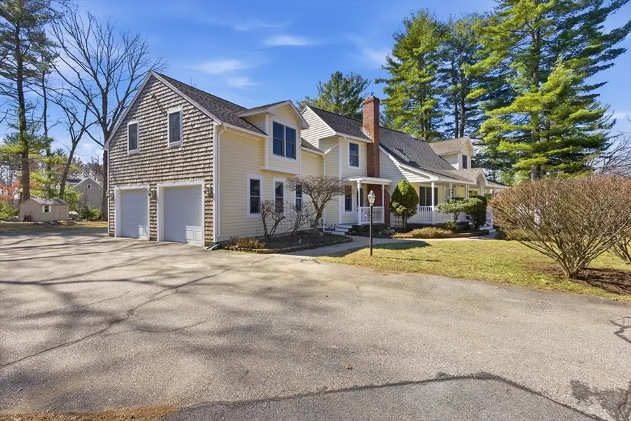 15 Nichols Street, North Reading, MA 01864 - #3