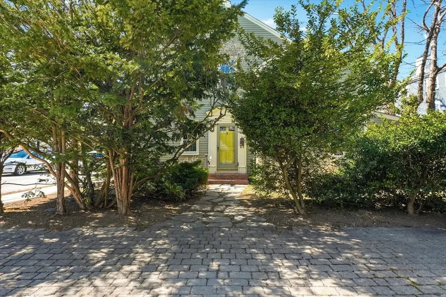 1-1/2 Hancock St, Newburyport, MA 01950 - #3