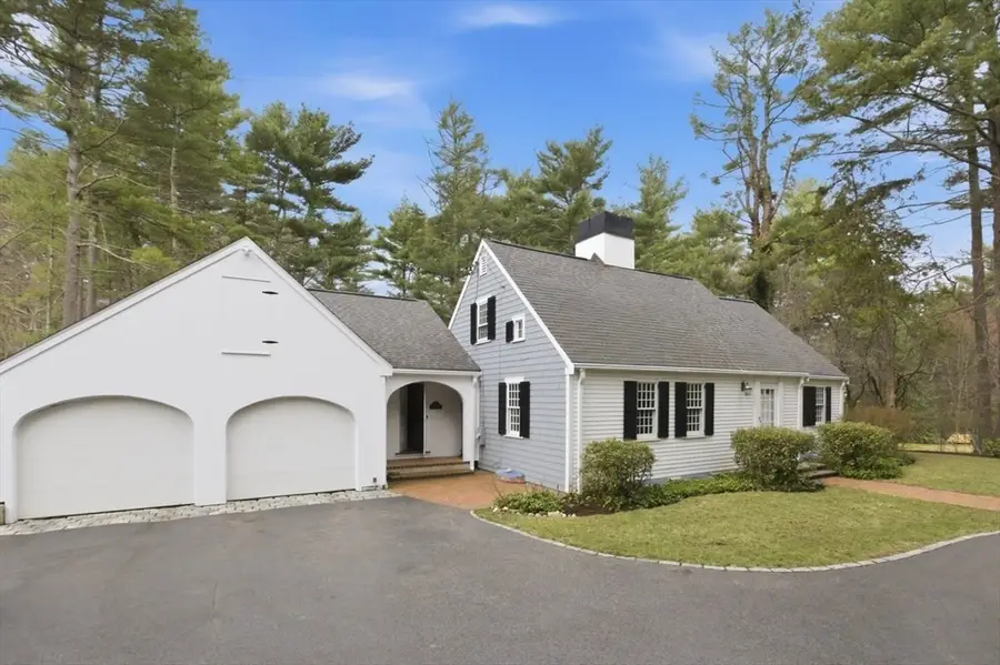 65 Walpole St, Dover, MA 02030 - #3