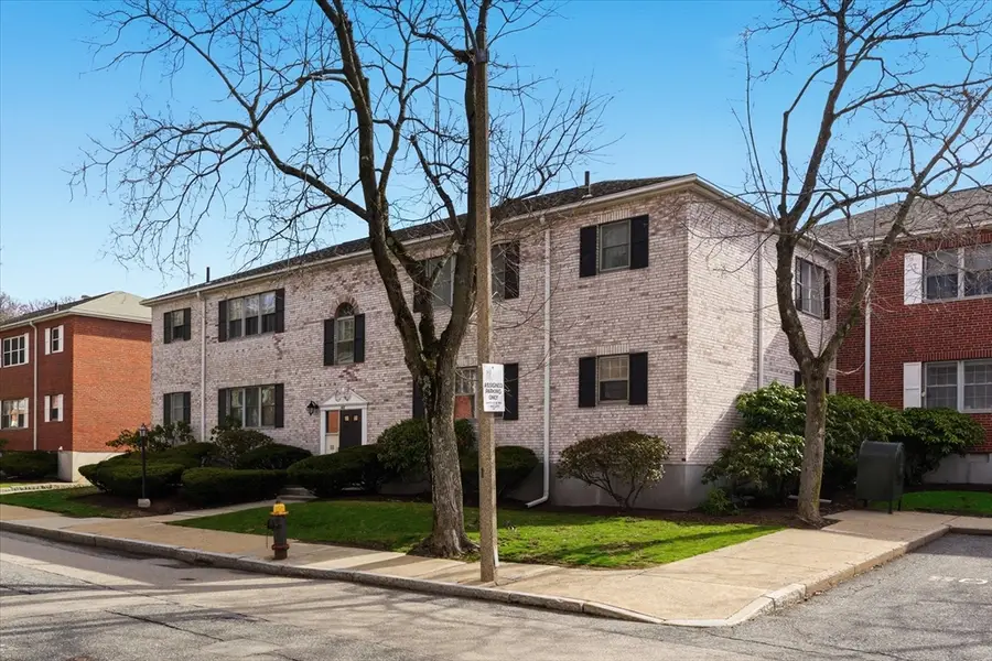 207 Lake Shore #2, Boston, MA 02135 - #2