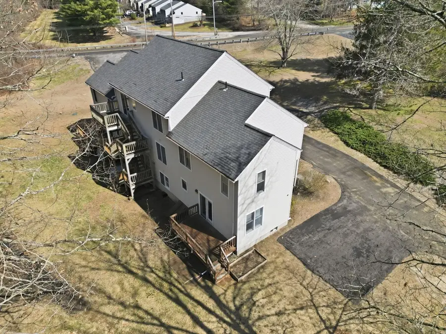 10 Meadowbrook Ct #10, Oxford, MA 01540 - #3