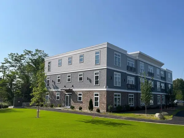 7 Cross St #U304, Wilmington, MA 01887