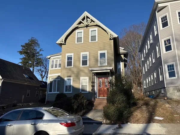 26 Lee St, Worcester, MA 01602