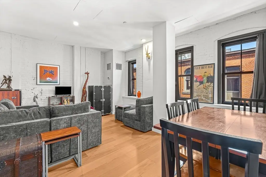 346 Congress St #514, Boston, MA 02210 - #1