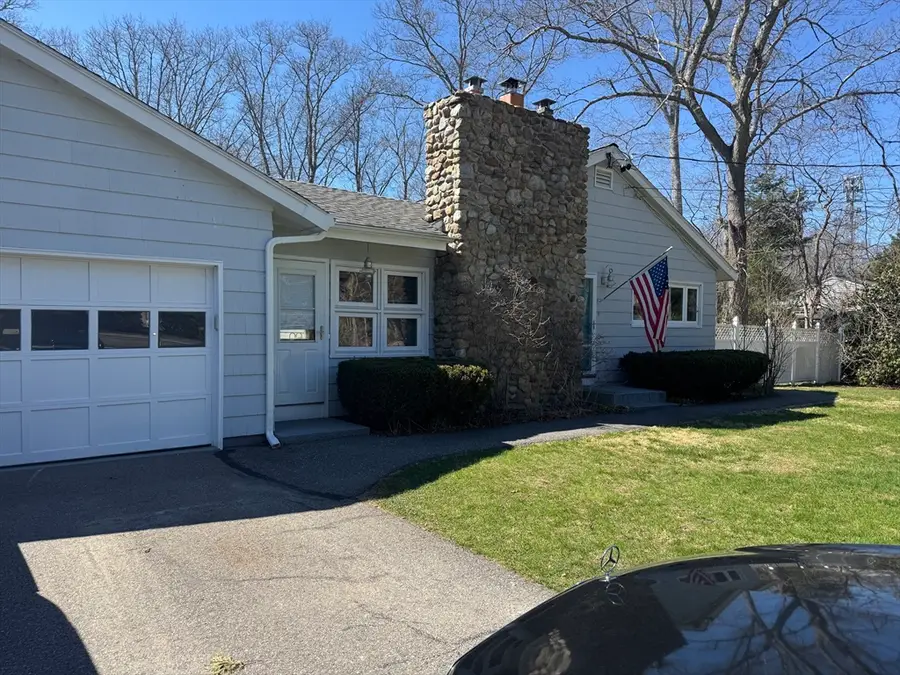 71 Crandall Rd, Tiverton, RI 02878 - #3