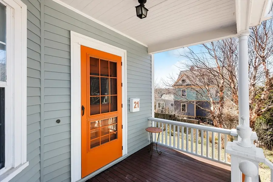 21 Montague St, Arlington, MA 02474 - #2