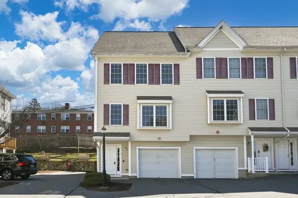 15 Alton St #9, Lowell, MA 01852