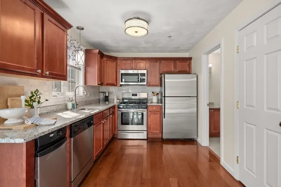 15 Alton St #9, Lowell, MA 01852 - #2