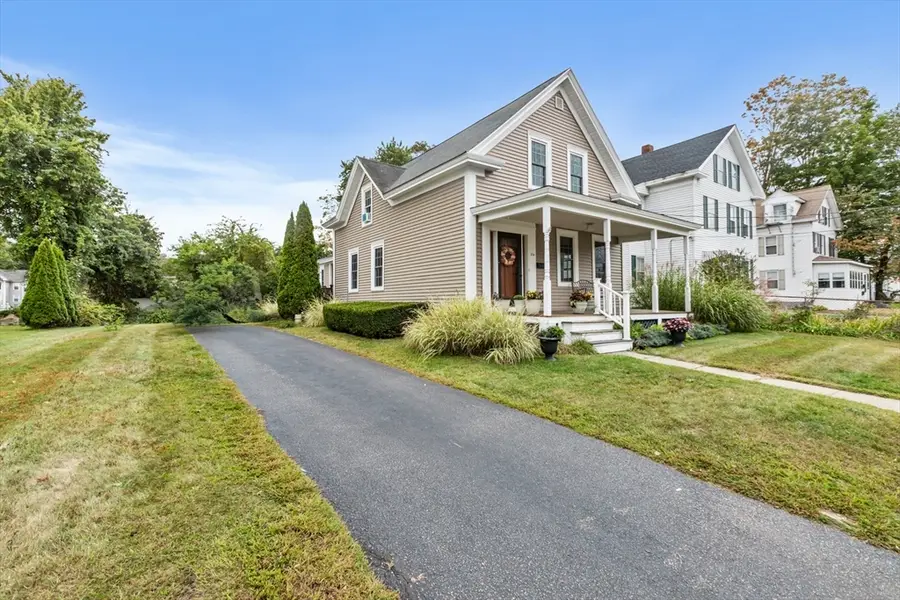 26 Maple St, Taunton, MA 02780 - #2