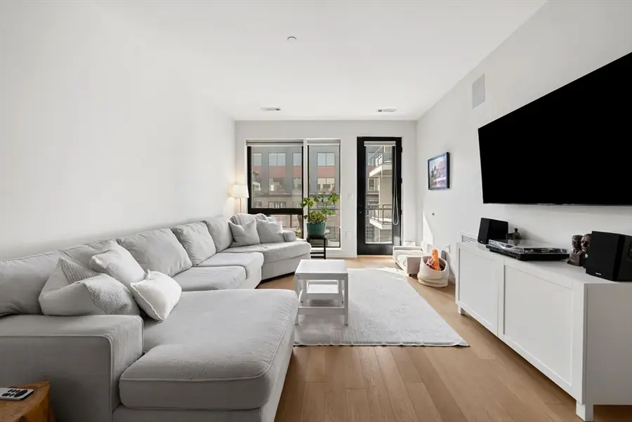 45 W 3rd St #406, Boston, MA 02127 - #2